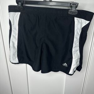 Adidas Small Black and White Shorts Running (c1)